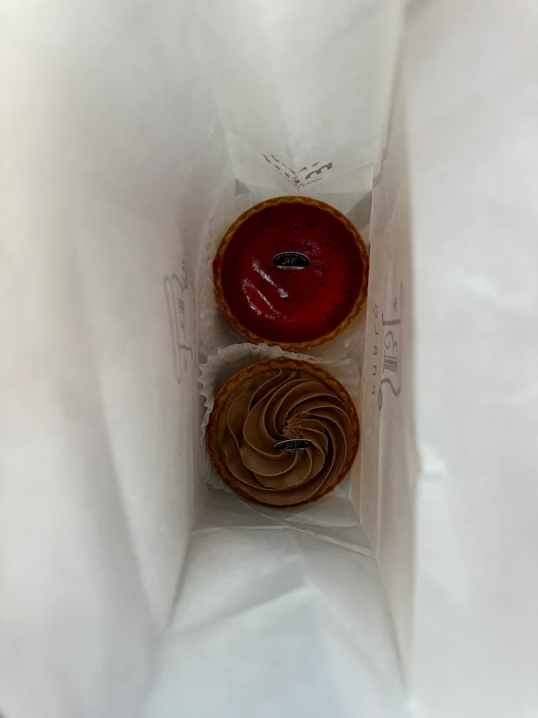 Two desserts bought in Shinsaibashi